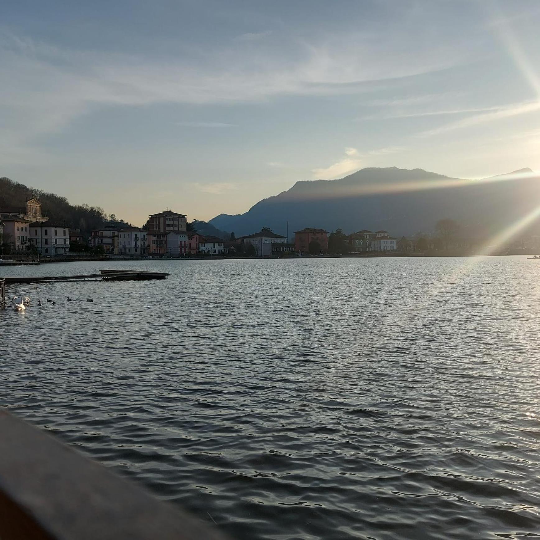 Rifugio Sul Lago Di Lugano A Porto Ceresio Zewnętrze zdjęcie